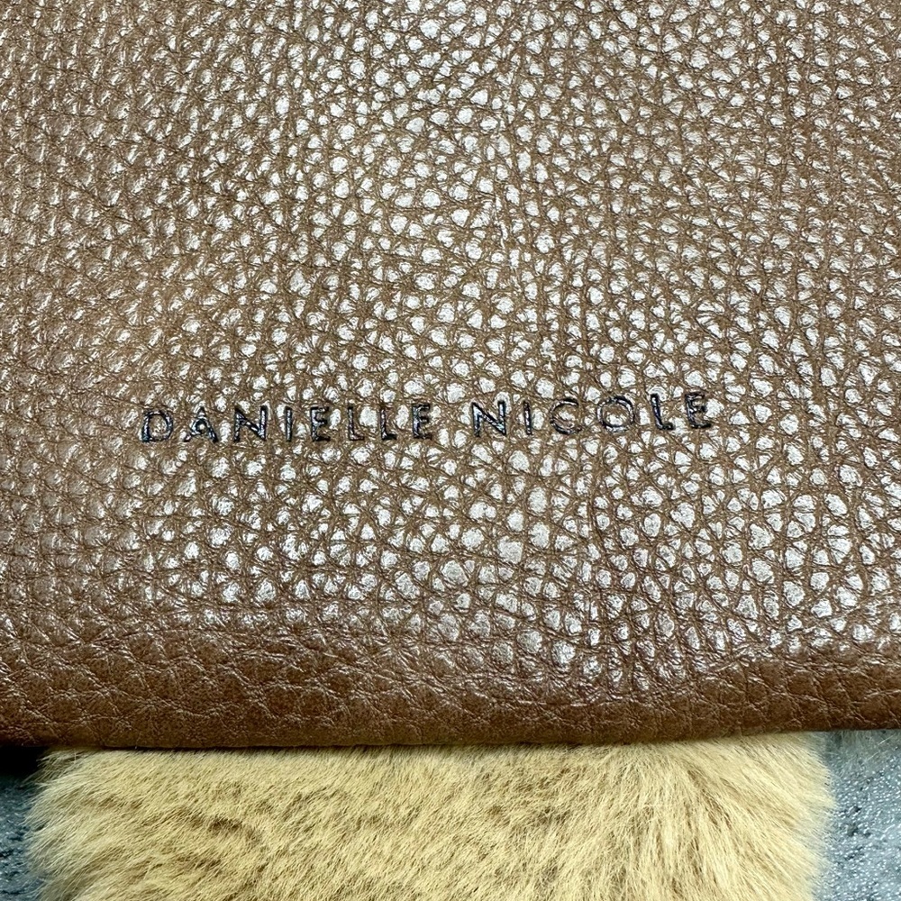 Danielle Nicole Disney Beauty and the Beast Clutch - Picture 4 of 5